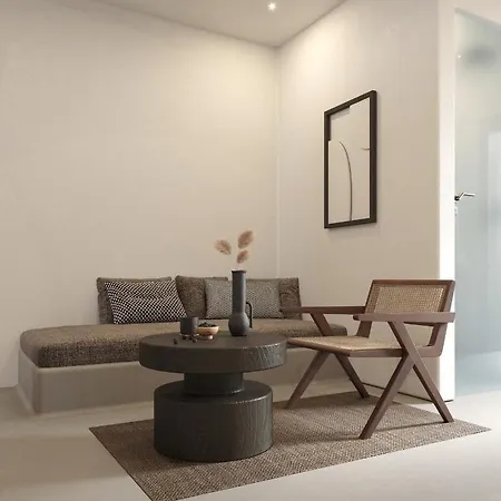 Akre - Designed For Adults מלון 4*
