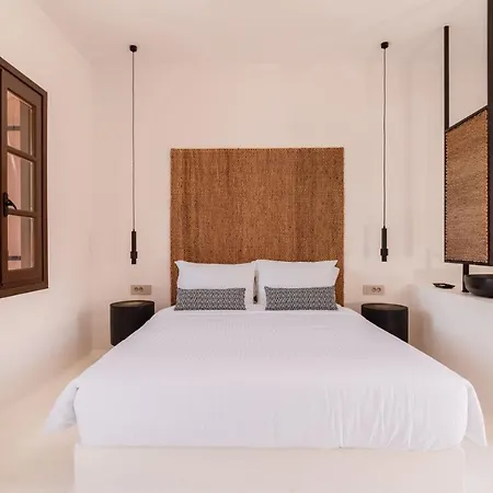 ホテル Akre - Designed For Adults 4*