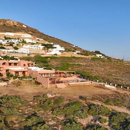 Akre - Designed For Adults 4*
