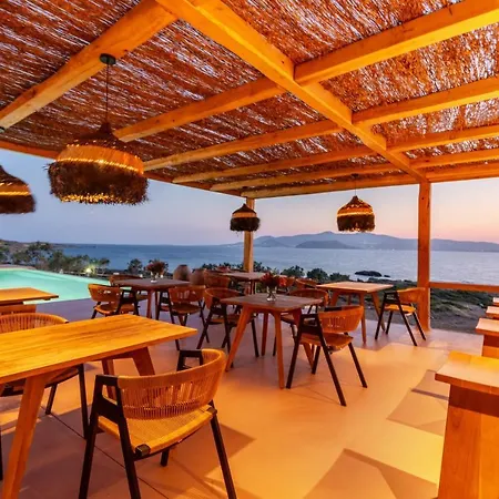 Akre - Designed For Adults 4*