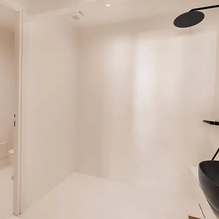 Akre - Designed For Adults ステリダ