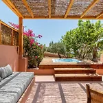 酒店 Akre - Designed For Adults 4*