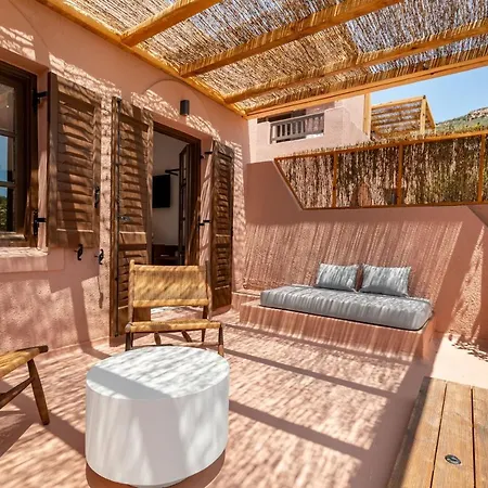 Hotel Akre 4*