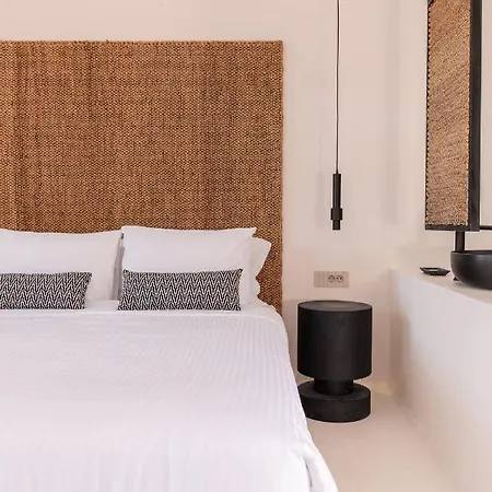 Hotel Akre - Designed For Adults