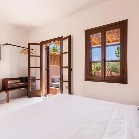 Akre Hotel 4*