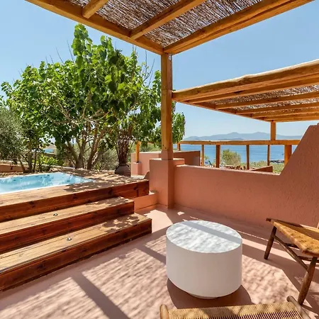 Akre - Designed For Adults Stelida (Naxos)