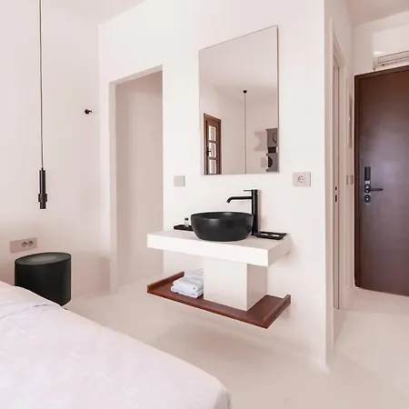 Akre - Designed For Adults Hotel