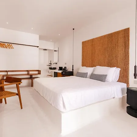 Akre - Designed For Adults Hotel 4*