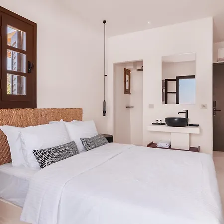 Hotel Akre - Designed For Adults