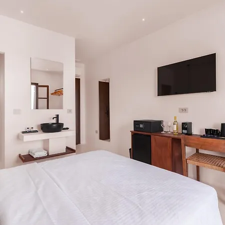 Hotel Akre - Designed For Adults