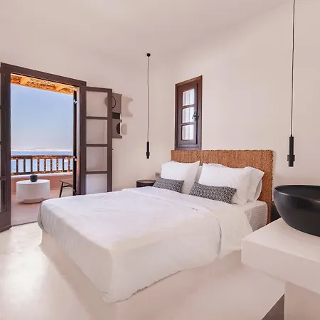 Akre - Designed For Adults Hotel 4*