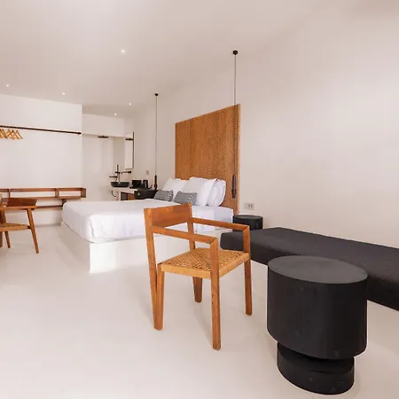 Hotel Akre - Designed For Adults