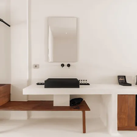 Akre - Designed For Adults Stelida (Naxos)