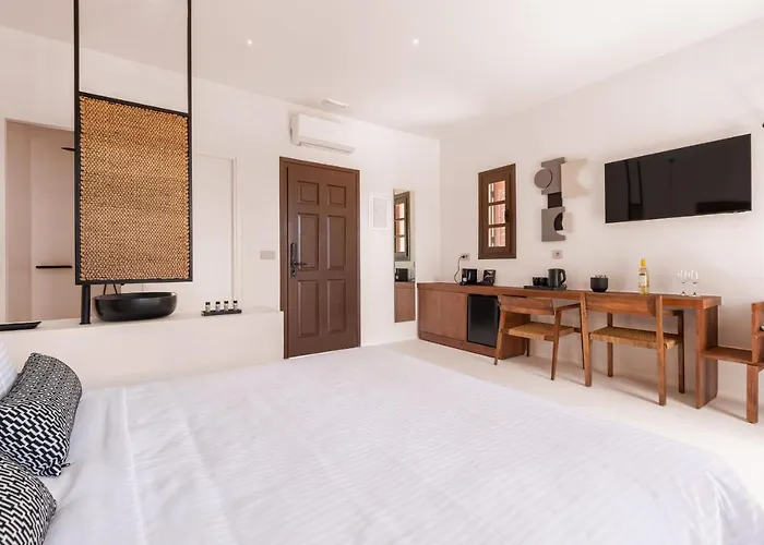 Akre - Designed For Adults Hotel 4*