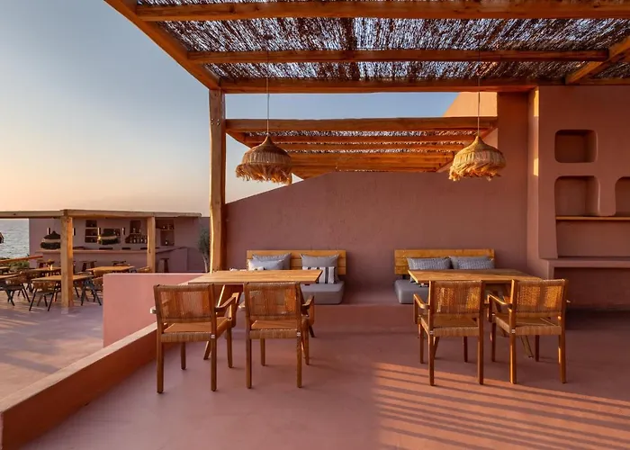 Akre - Designed For Adults Stelida (Naxos)