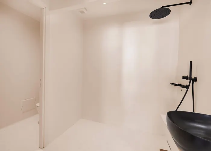 Akre - Designed For Adults Stelida (Naxos)